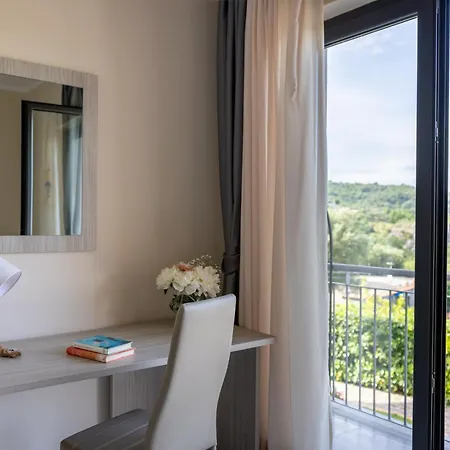 Scario Club Hotel 3*