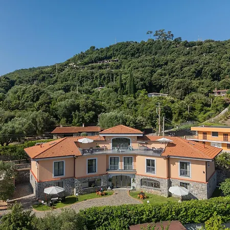 Hotel Scario Club 3*